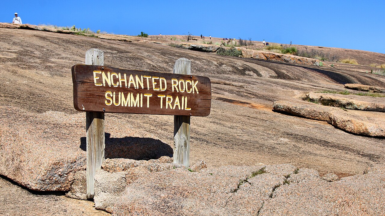 Enchanted Rock summit trail — Austin