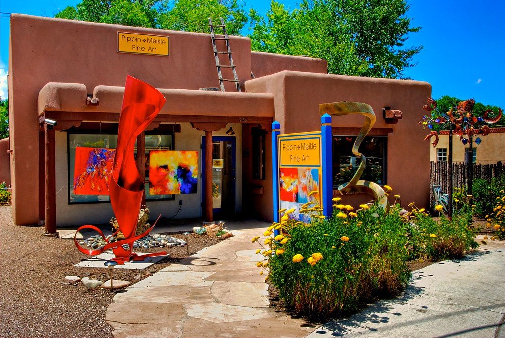 A Canyon Road gallery — Santa Fe
